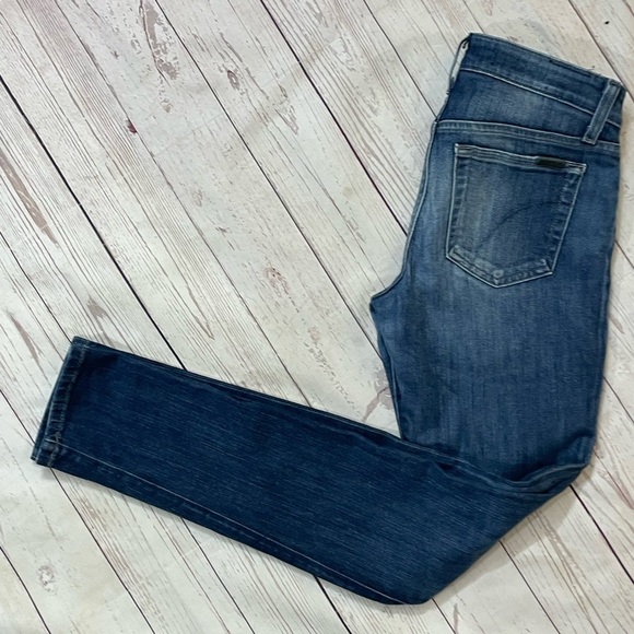 Joe's Jeans Denim - Sz 26 Joe's Jeans Medium Wash The Skinny Denim Jeans EUC Casual Preppy Weekend